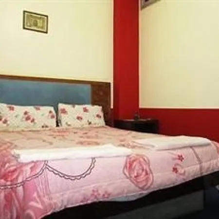 نزل اربيان نايتس-3